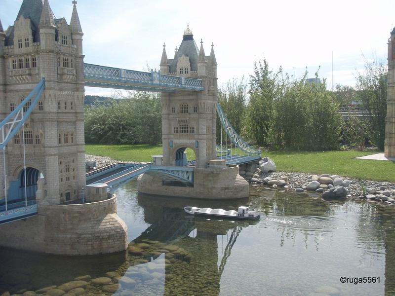 Tower Bridge.jpg